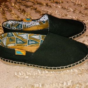 Classic Safari Green Ubuntu Afridrilles